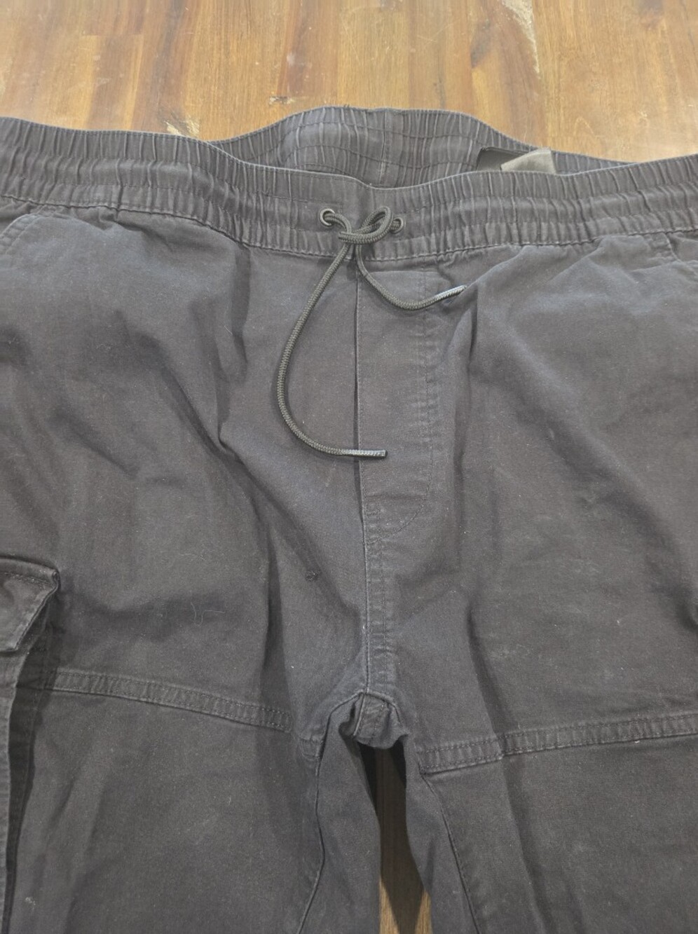 H&M Men's Black Drawstring Cargo Jogger Pants